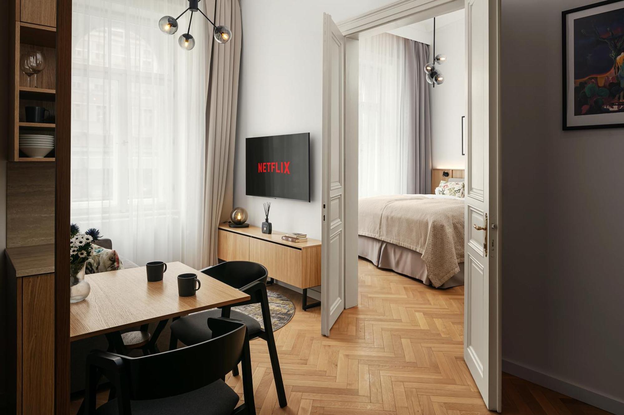 Revolucni Apartments Old Town Praha Bagian luar foto