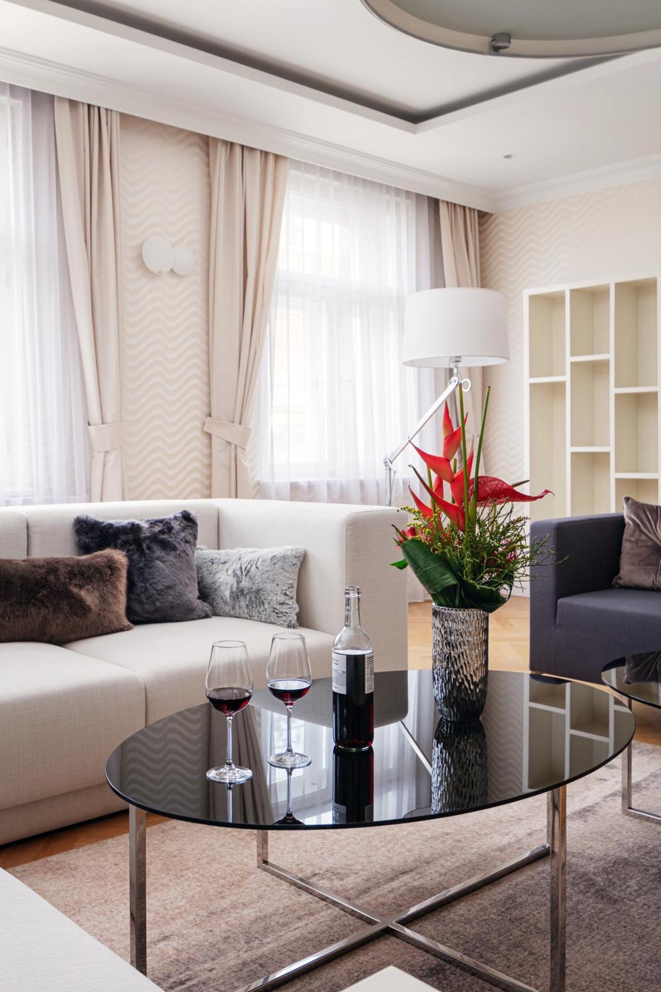 Revolucni Apartments Old Town Praha Bagian luar foto